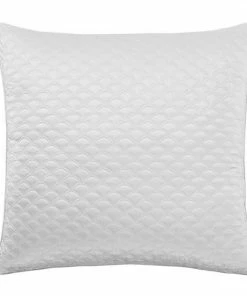 Five Queens Court Lincoln Quilt Set With Shams -J. Queen New York shop unnamed file 109