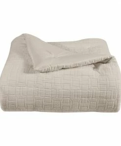 Five Queens Court Sheldon Quilt Set With Shams White -J. Queen New York shop unnamed file 1340