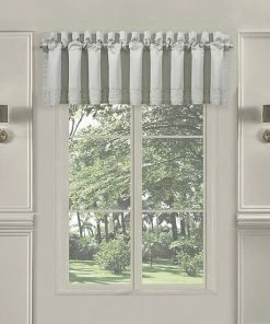 Five Queens Court Nouveau Window Straight Valance