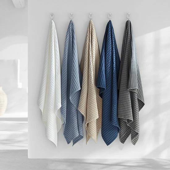 Five Queens Court Pine Beach Chambray Throw White 5 Five Queens Court Pine Beach Chambray Throw White - Image 3