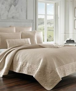 Five Queens Court Zarah Quilt Or Sham Pearl -J. Queen New York shop unnamed file 451