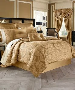 Five Queens Court Colonial Comforter Set