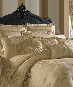 Five Queens Court Nottingham Comforter Set With Shams -J. Queen New York shop unnamed file 477