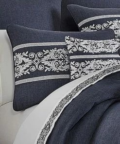 Five Queens Court Shelburne Comforter Set With Shams -J. Queen New York shop unnamed file 512