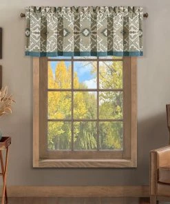 Five Queens Court Plainview Spa Window Straight Valance