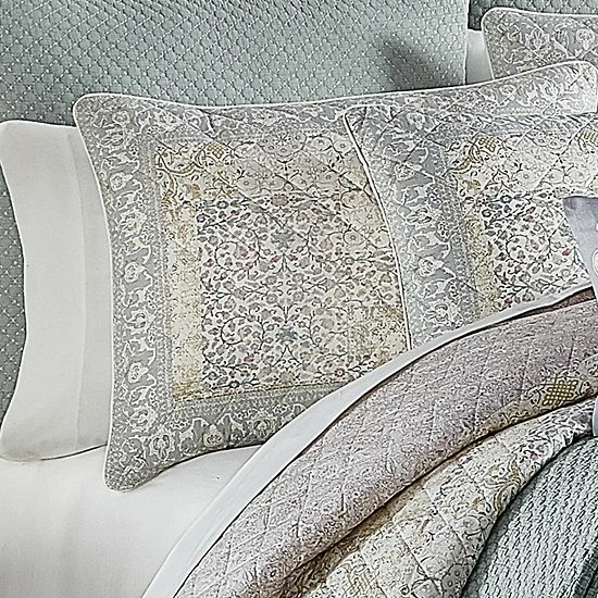 Five Queens Court Mylie Blush Quilt Or Sham 6 Five Queens Court Mylie Blush Quilt Or Sham - Image 4