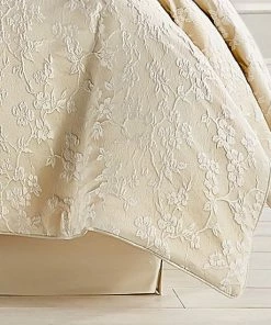 Five Queens Court Baltimore Ivory California Comforter Set -J. Queen New York shop unnamed file 584