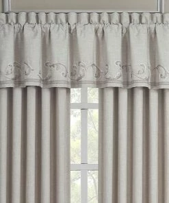 J. Queen New York shop -J. Queen New York shop unnamed file 627