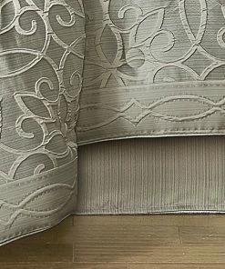 Five Queens Court Nouveau Comforter Set With Shams -J. Queen New York shop unnamed file 7