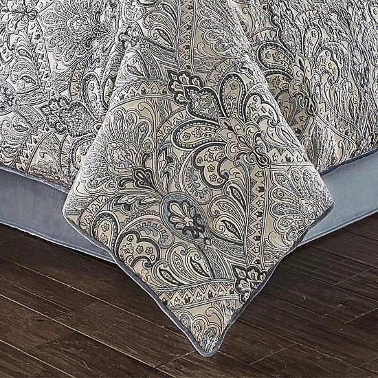 Five Queens Court Alexa Powder Blue 4-piece Comforter Set Five Queens Court Alexa Powder Blue 4-piece Comforter Set -J. Queen New York shop unnamed file 899