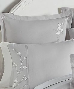 Five Queens Court Cherie Euro Sham -J. Queen New York shop unnamed file 955